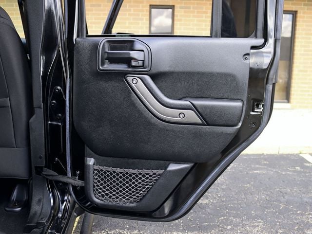 2017 Jeep Wrangler Unlimited Sport 4x4 - 23014260 - 26