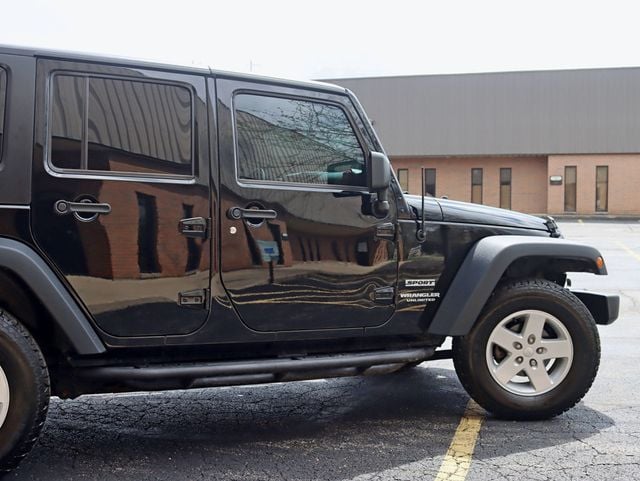 2017 Jeep Wrangler Unlimited Sport 4x4 - 23014260 - 3