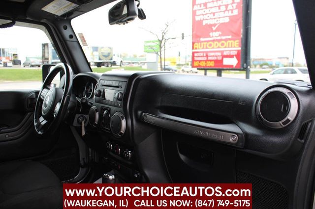 2017 Jeep Wrangler Unlimited Sport 4x4 - 22836945 - 11