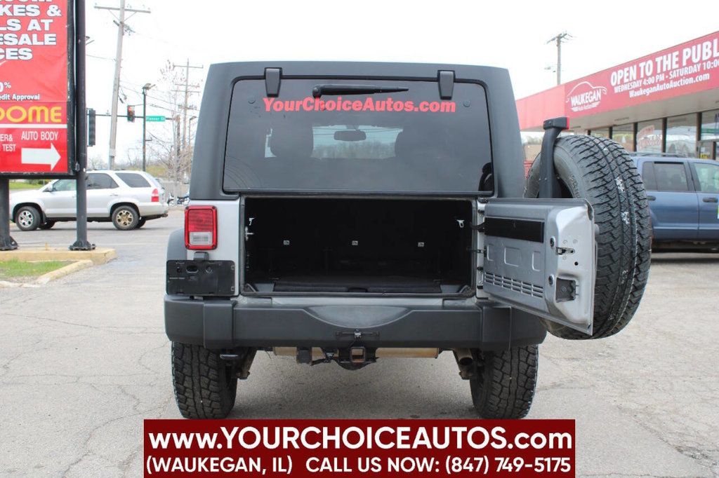 2017 Jeep Wrangler Unlimited Sport 4x4 - 22836945 - 14