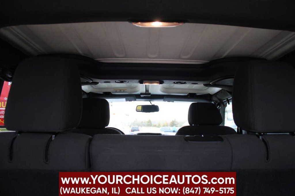 2017 Jeep Wrangler Unlimited Sport 4x4 - 22836945 - 17