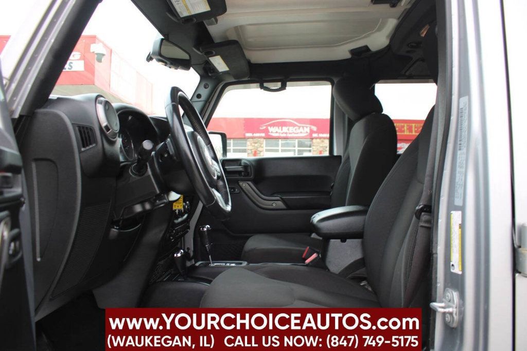 2017 Jeep Wrangler Unlimited Sport 4x4 - 22836945 - 8