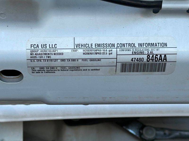 2017 Jeep Wrangler Unlimited Sport 4x4 - 22877594 - 13