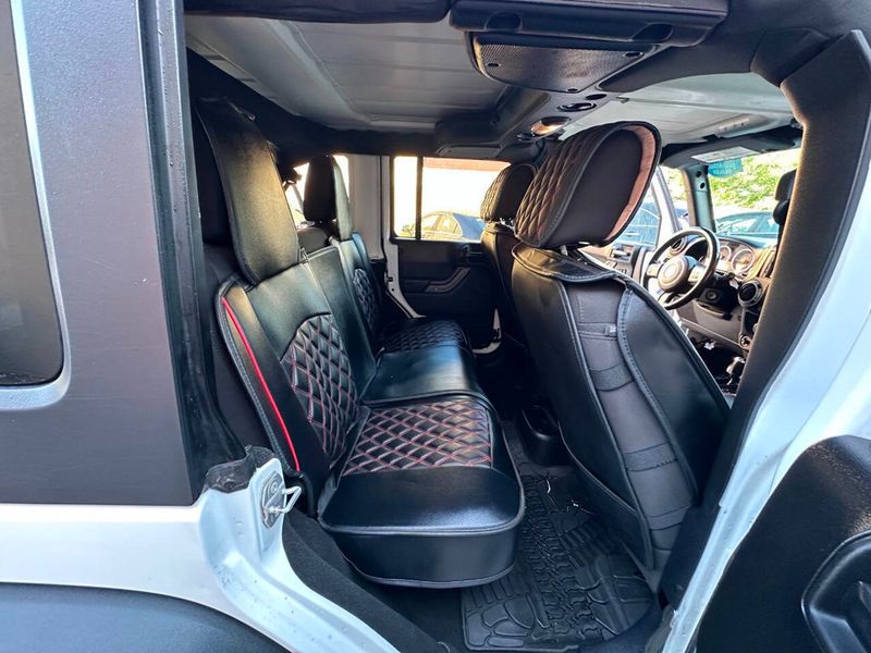 2017 Jeep Wrangler Unlimited Sport 4x4 - 22877594 - 21