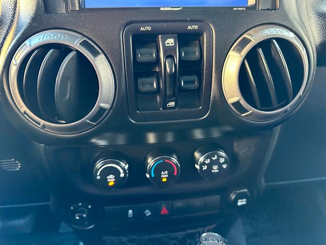 2017 Jeep Wrangler Unlimited Sport 4x4 - 22877594 - 32