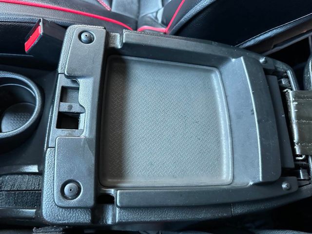 2017 Jeep Wrangler Unlimited Sport 4x4 - 22877594 - 37