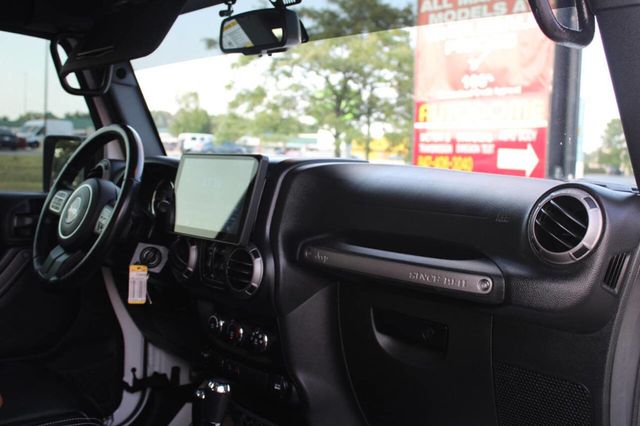 2017 Jeep Wrangler Unlimited Sport 4x4 - 22898154 - 16