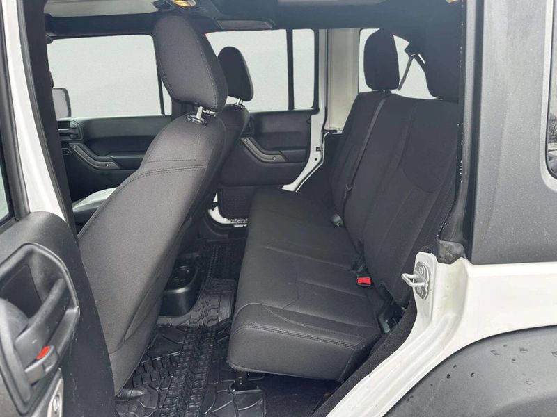 2017 Jeep Wrangler Unlimited Sport 4x4 - 22983183 - 13