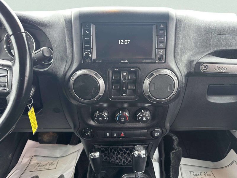 2017 Jeep Wrangler Unlimited Sport 4x4 - 22983183 - 20