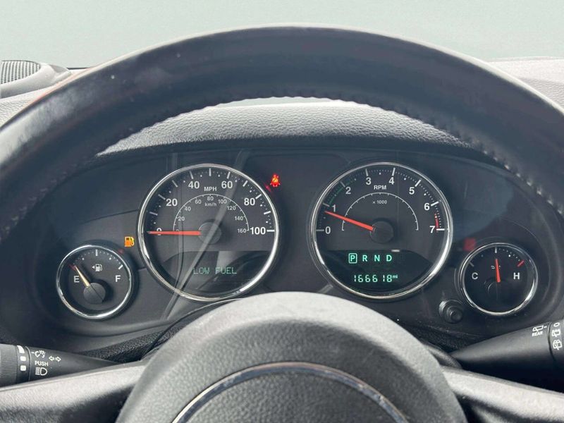 2017 Jeep Wrangler Unlimited Sport 4x4 - 22983183 - 26