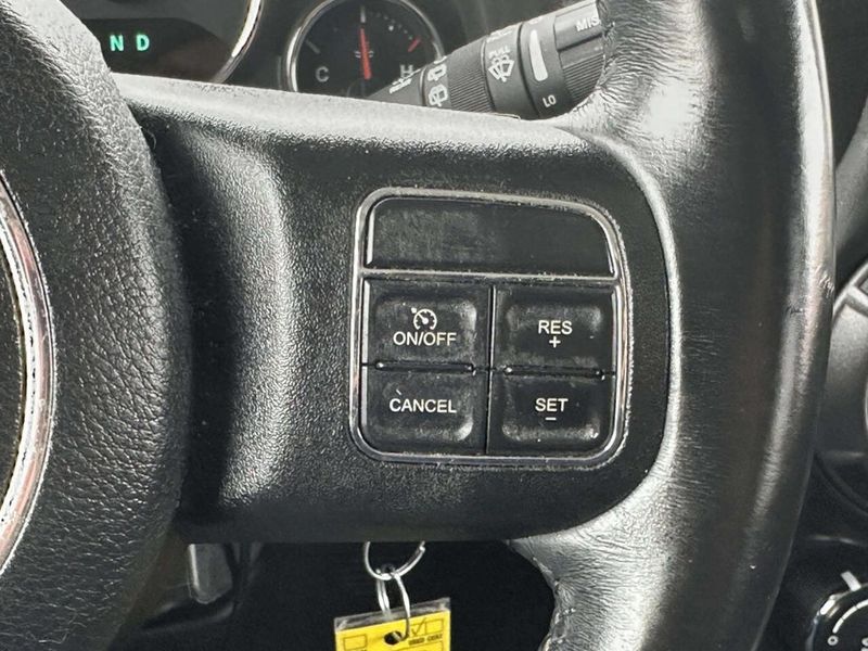 2017 Jeep Wrangler Unlimited Sport 4x4 - 22983183 - 28