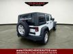 2017 Jeep Wrangler Unlimited Sport 4x4 - 22983183 - 4