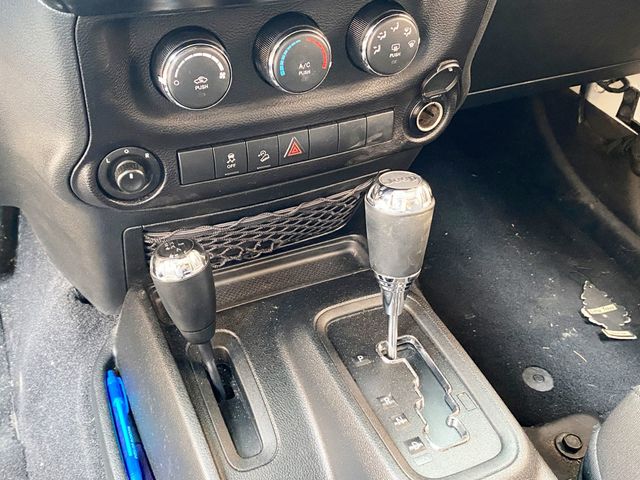 2017 Jeep Wrangler Unlimited Sport 4x4 - 22965047 - 11