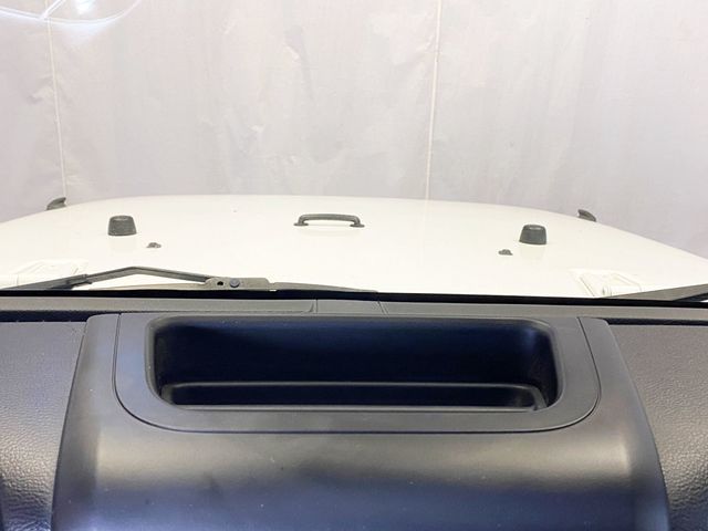 2017 Jeep Wrangler Unlimited Sport 4x4 - 22965047 - 28