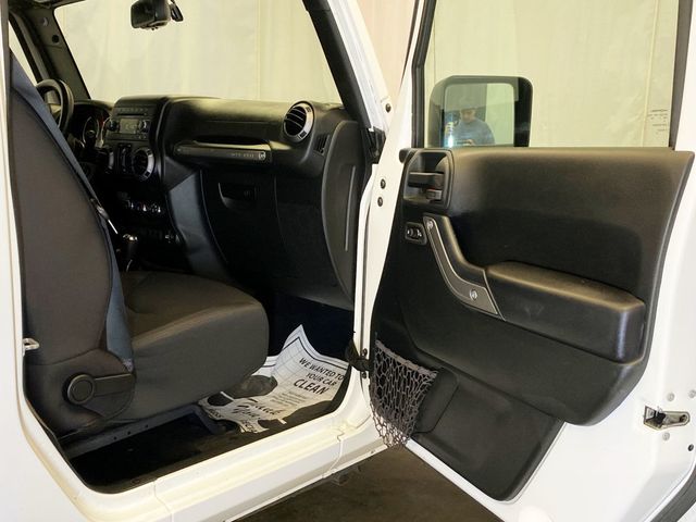 2017 Jeep Wrangler Unlimited Sport 4x4 - 22965047 - 35