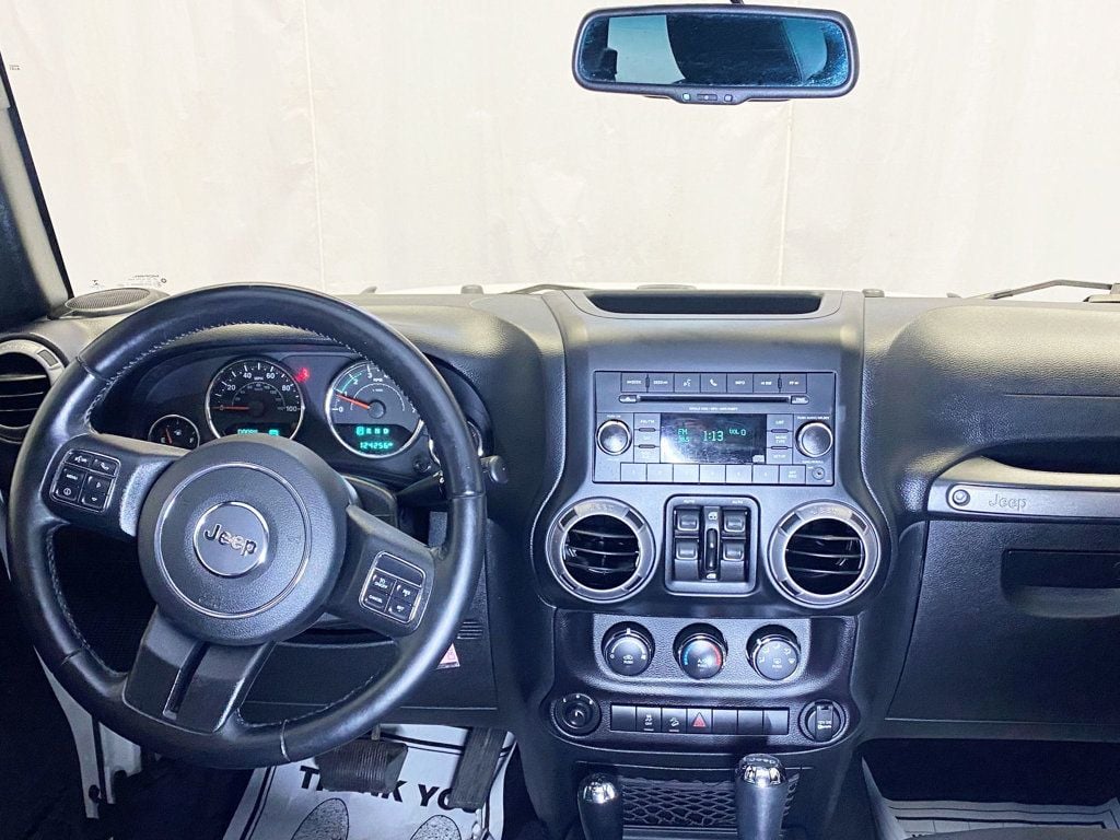 2017 Jeep Wrangler Unlimited Sport 4x4 - 22965047 - 39