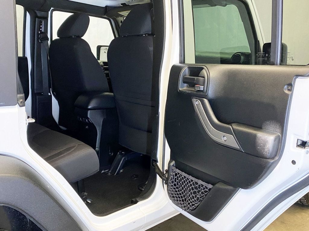 2017 Jeep Wrangler Unlimited Sport 4x4 - 22965047 - 40