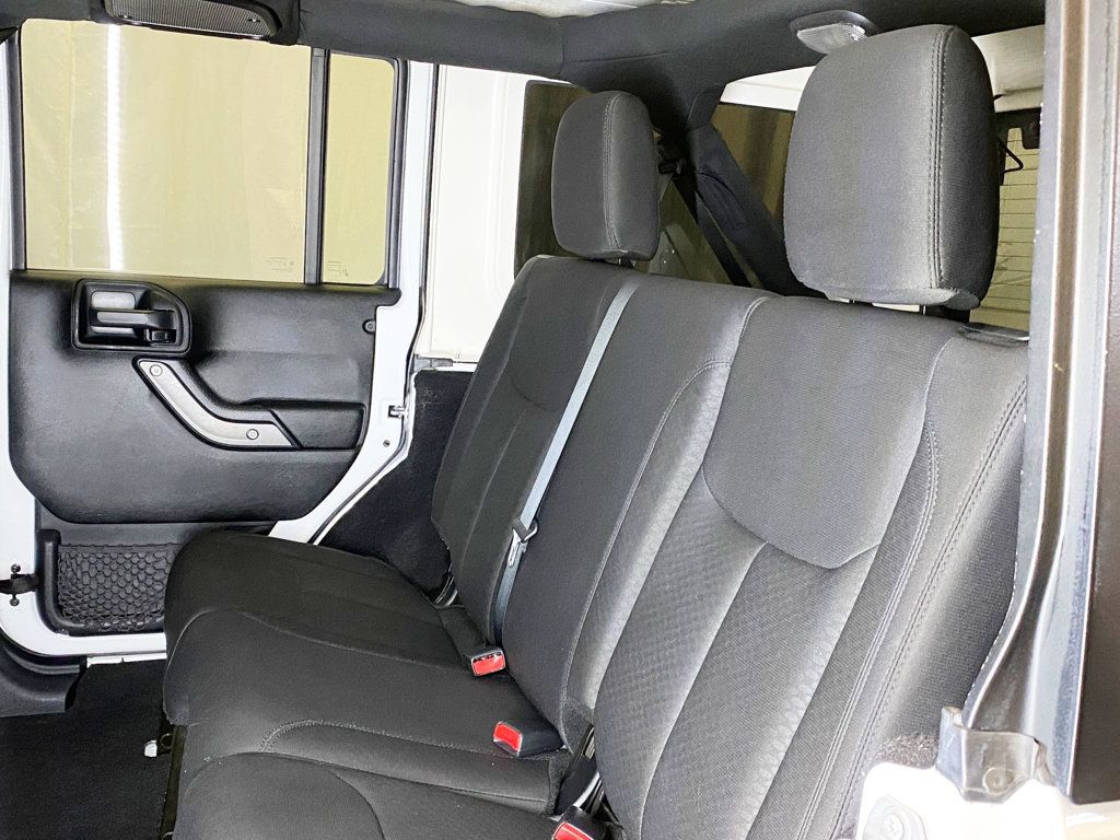 2017 Jeep Wrangler Unlimited Sport 4x4 - 22965047 - 45