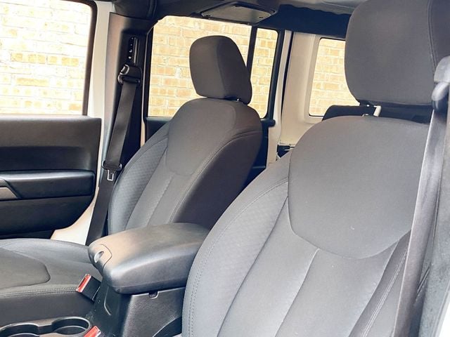 2017 Jeep Wrangler Unlimited Sport 4x4 - 22965047 - 7