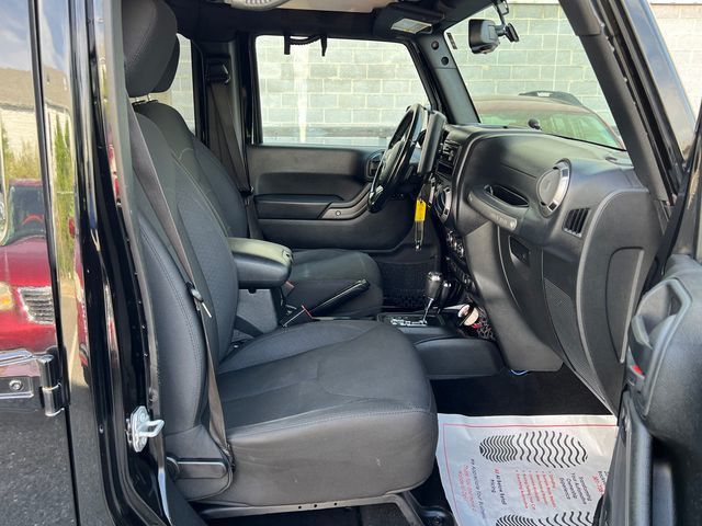 2017 Jeep Wrangler Unlimited Sport 4x4 - 23015708 - 16