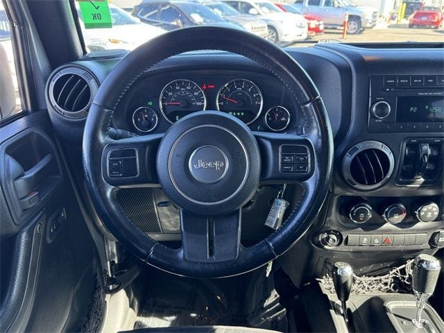 2017 Jeep Wrangler Unlimited Sport 4x4 - 22670622 - 27