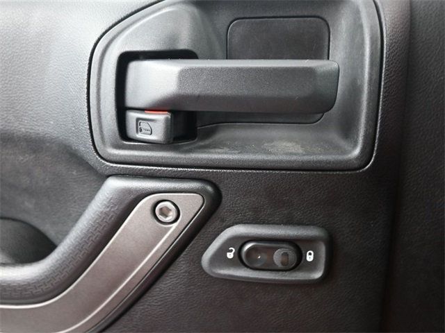 2017 Jeep Wrangler Unlimited Sport 4x4 - 22894038 - 20