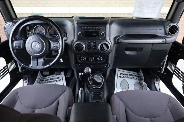 2017 Jeep Wrangler Unlimited Sport 4x4 - 22947475 - 21