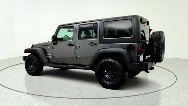 2017 Jeep Wrangler Unlimited Sport 4x4 w/ Freedom Top Hard Top & Connectivity Group - 23032624 - 6