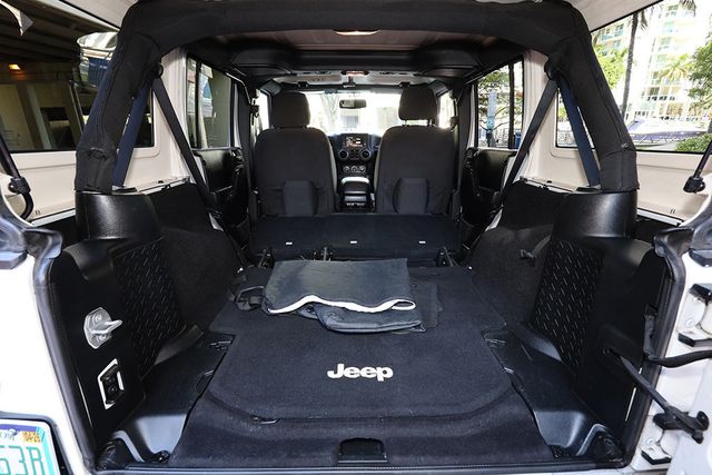 2017 Jeep Wrangler Unlimited Sport S 4x4 - 22978566 - 10