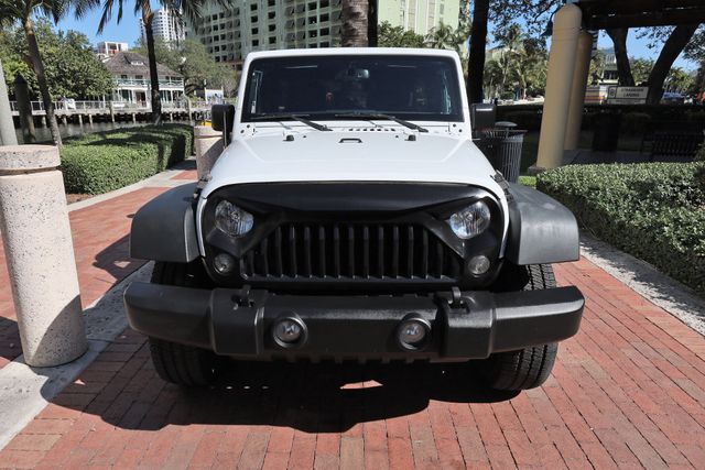 2017 Jeep Wrangler Unlimited Sport S 4x4 - 22978566 - 19