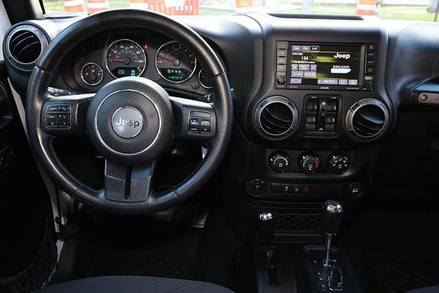 2017 Jeep Wrangler Unlimited Sport S 4x4 - 22978566 - 33