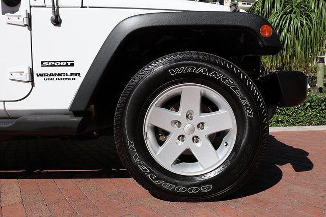 2017 Jeep Wrangler Unlimited Sport S 4x4 - 22978566 - 49