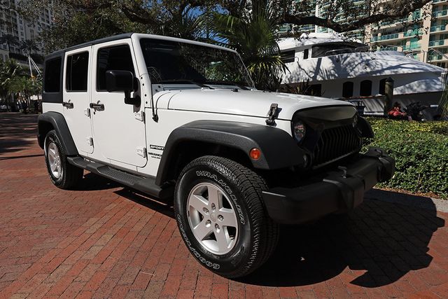 2017 Jeep Wrangler Unlimited Sport S 4x4 - 22978566 - 58