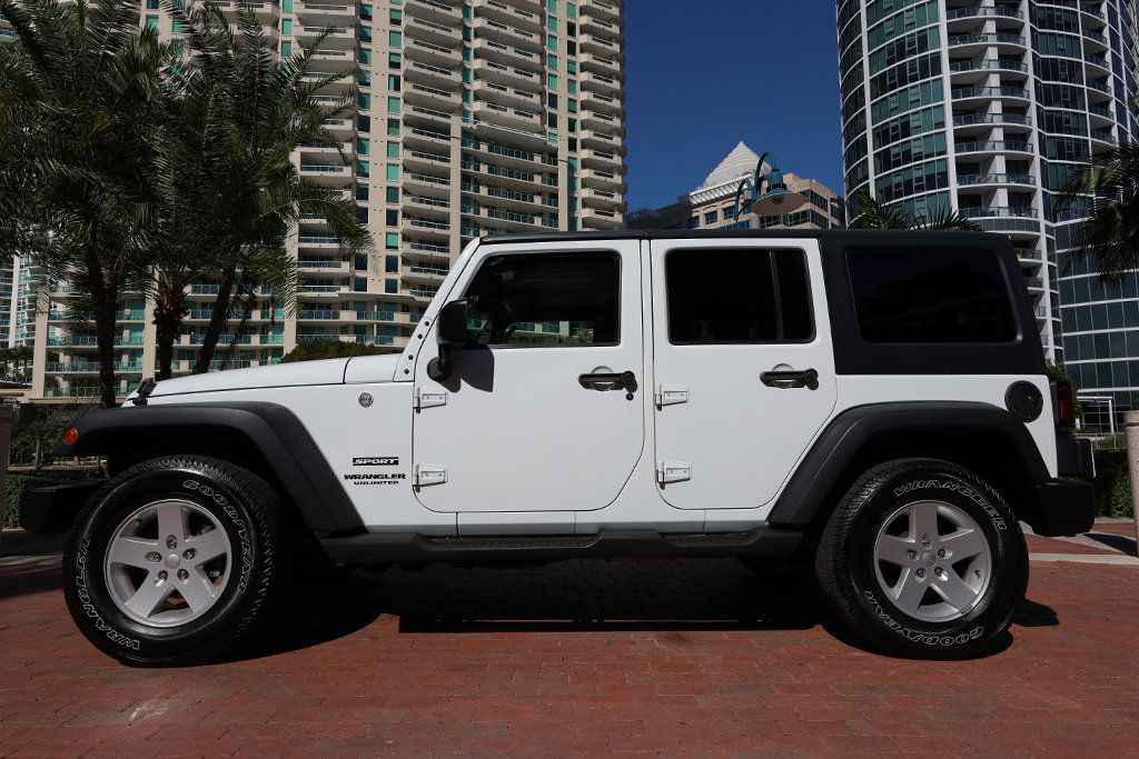 2017 Jeep Wrangler Unlimited Sport S 4x4 - 22978566 - 59