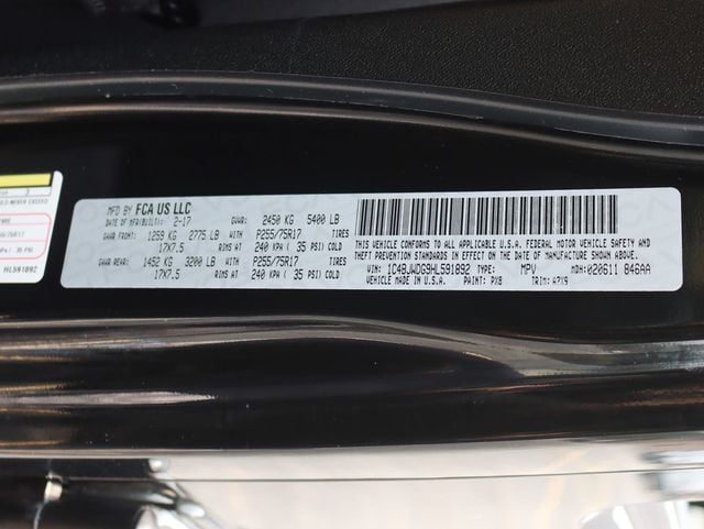 2017 Jeep Wrangler Unlimited Sport S Pkg 4x4 - 23054163 - 32