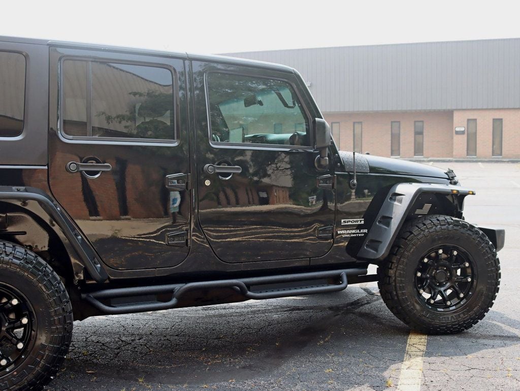 2017 Jeep Wrangler Unlimited Sport S Pkg 4x4 - 23054163 - 3