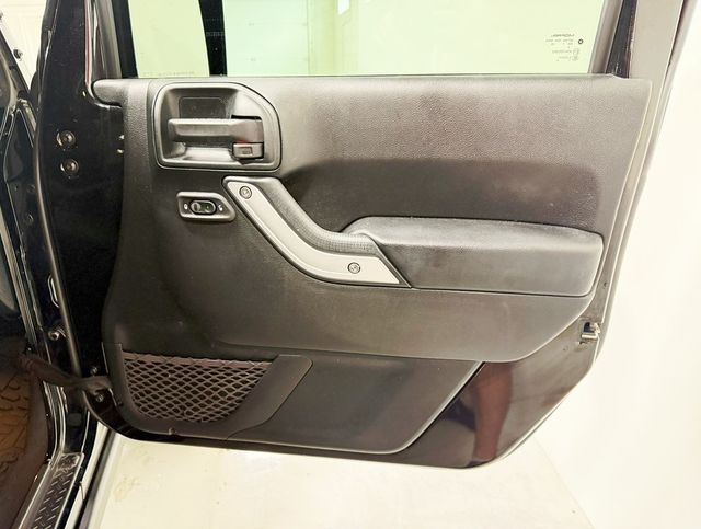 2017 Jeep Wrangler Unlimited Unlimited Rubicon - 22910984 - 33