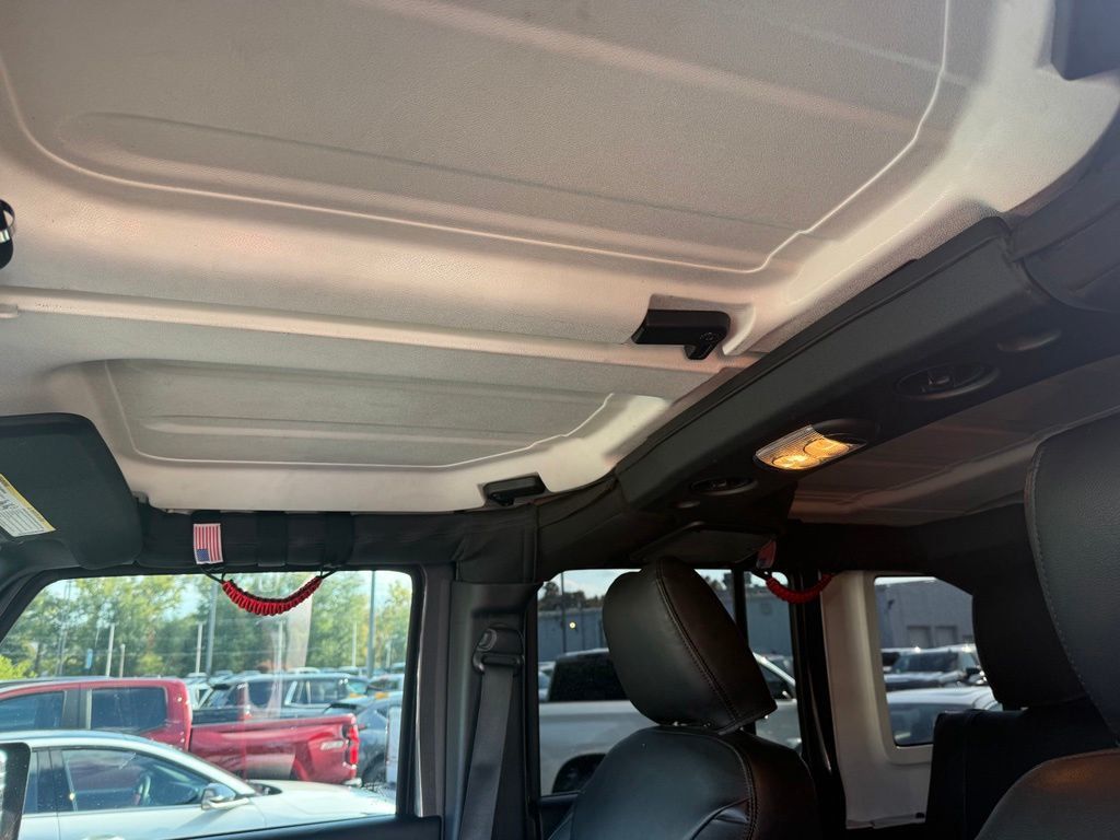2017 Jeep Wrangler Unlimited Unlimited Rubicon - 23073667 - 11