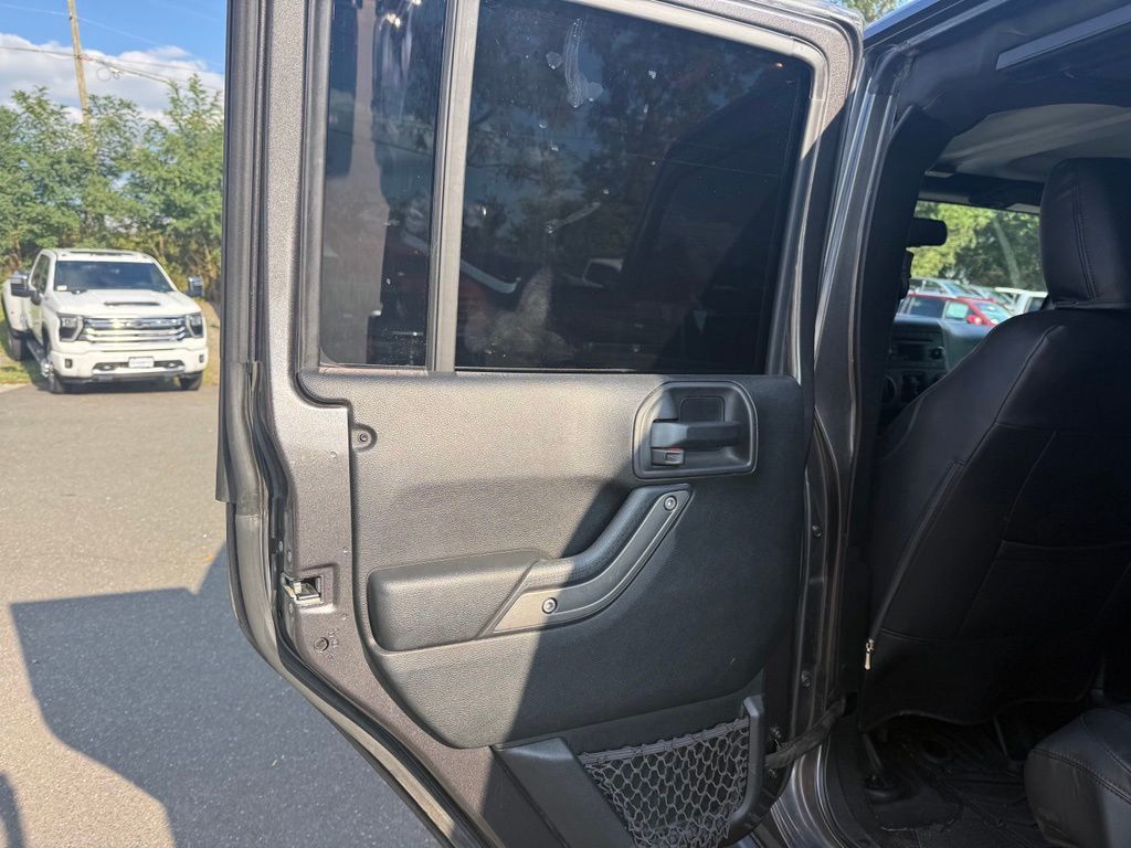2017 Jeep Wrangler Unlimited Unlimited Rubicon - 23073667 - 12