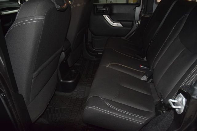 2017 Jeep Wrangler Unlimited Unlimited Rubicon - 23073667 - 37
