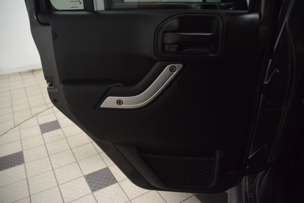 2017 Jeep Wrangler Unlimited Unlimited Rubicon - 23073667 - 38