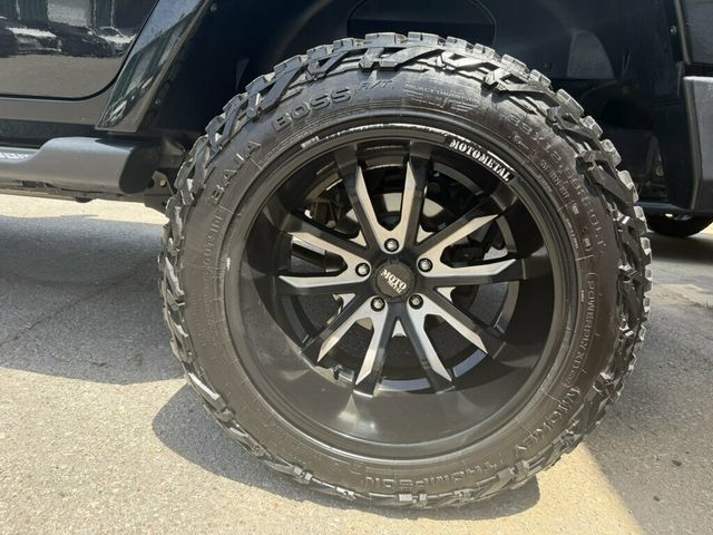 2017 Jeep Wrangler Unlimited UNLIMITED SAHARA MAX TOW PKG LIFTED W/20" MOTO METAL WHEELS  - 23067580 - 21