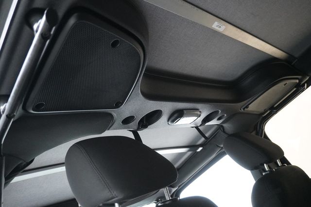 2017 Jeep Wrangler Unlimited Willys Wheeler 4x4 - 22989290 - 14