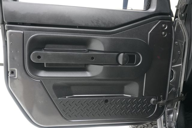 2017 Jeep Wrangler Unlimited Willys Wheeler 4x4 - 22989290 - 15