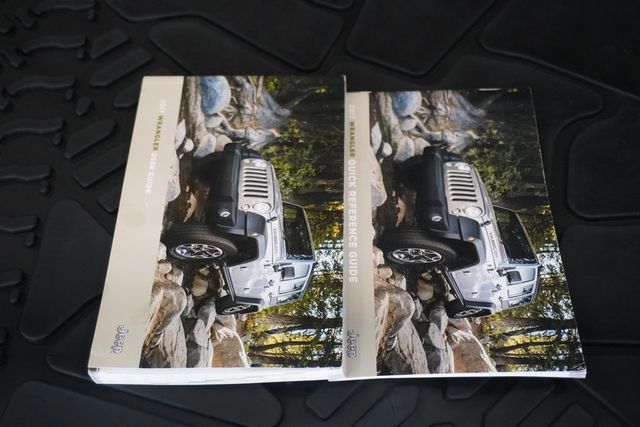 2017 Jeep Wrangler Unlimited Willys Wheeler 4x4 - 22989290 - 23