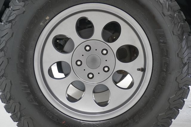 2017 Jeep Wrangler Unlimited Willys Wheeler 4x4 - 22989290 - 25