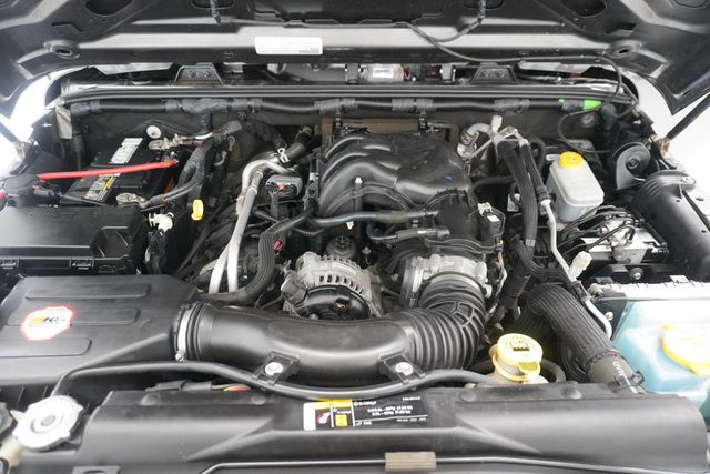 2017 Jeep Wrangler Unlimited Willys Wheeler 4x4 - 22989290 - 28