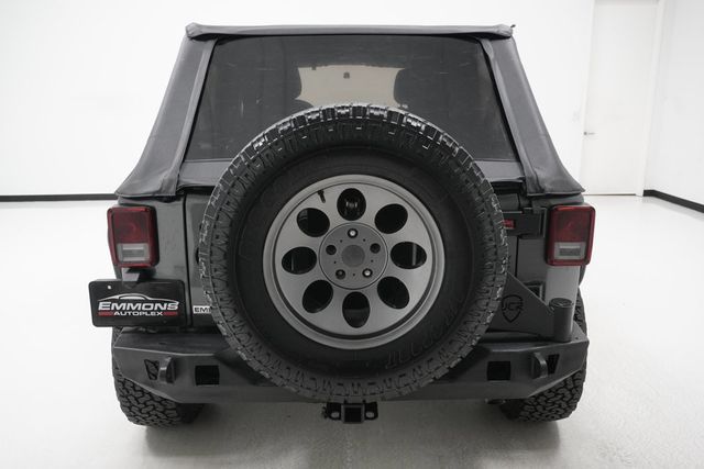 2017 Jeep Wrangler Unlimited Willys Wheeler 4x4 - 22989290 - 4