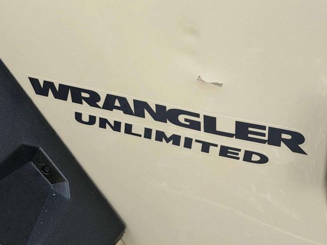 2017 Jeep Wrangler Unlimited Willys Wheeler 4x4 - 22972327 - 11
