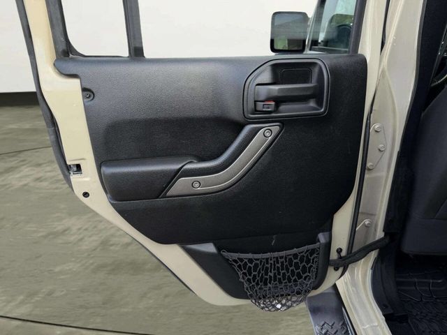 2017 Jeep Wrangler Unlimited Willys Wheeler 4x4 - 22972327 - 19